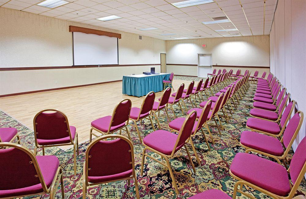 Country Inn & Suites By Radisson, Sidney, Ne Servizi foto