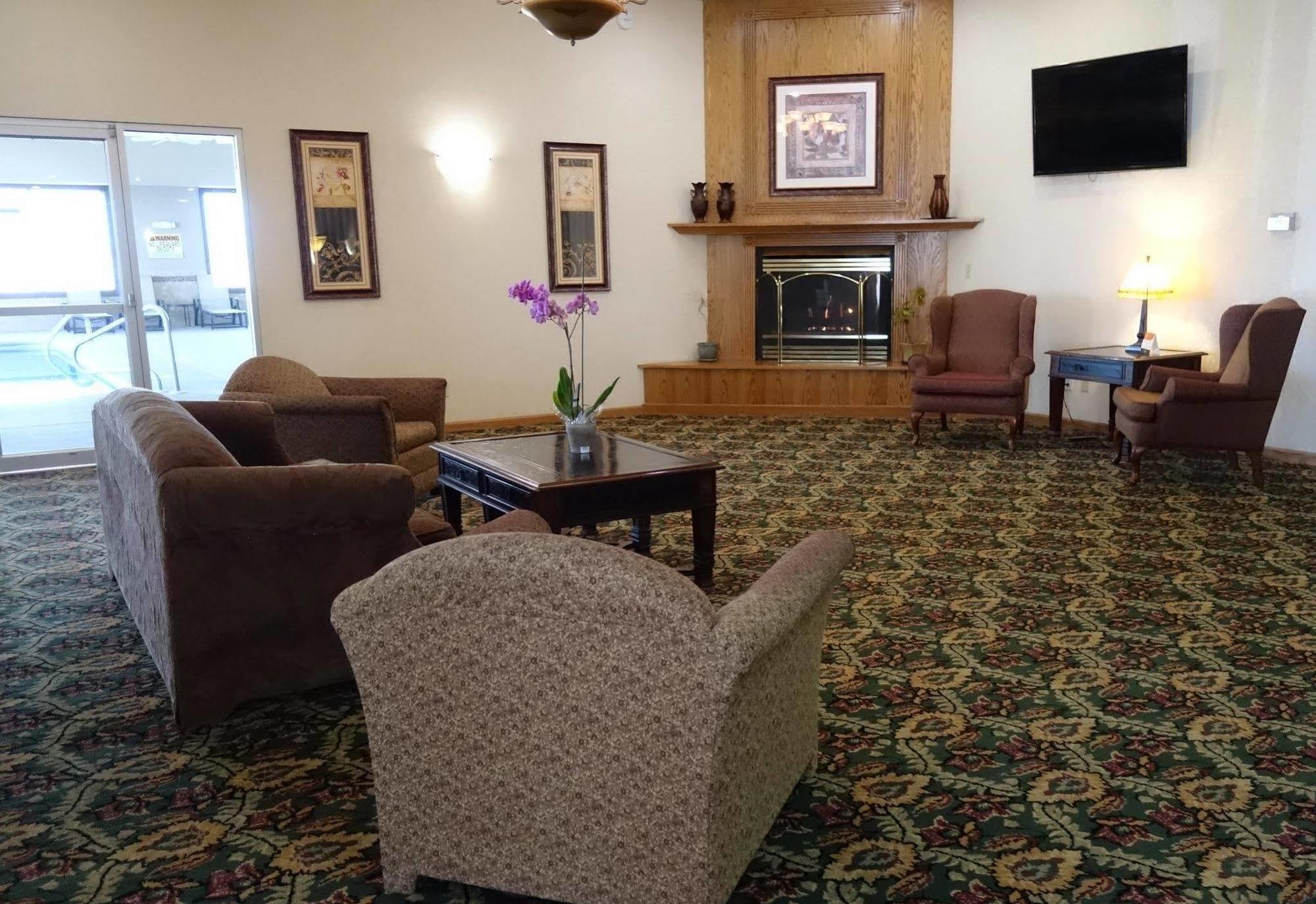 Country Inn & Suites By Radisson, Sidney, Ne Esterno foto